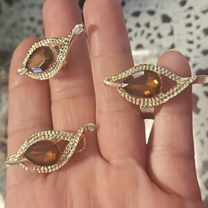 Set earrings and ring